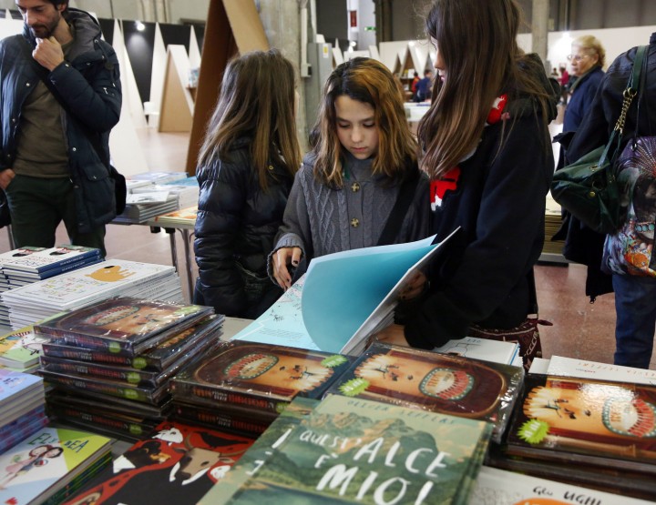 BOLOGNA CHILDREN'S BOOK FAIR CINQUE COSE CHE DEVI SAPERE