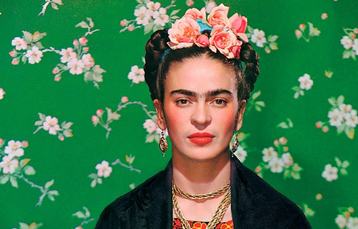 VESTIRE COME FRIDA KAHLO OVVERO L'ARTE DI DIVENTARE PERSONAGGIO