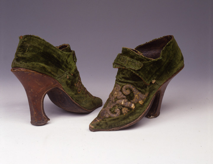 IL CAPRICCIO E LA RAGIONE AL MUSEO DEL TESSUTO DI PRATO SCOPRI LO STILE DEL '700 EUROPEO