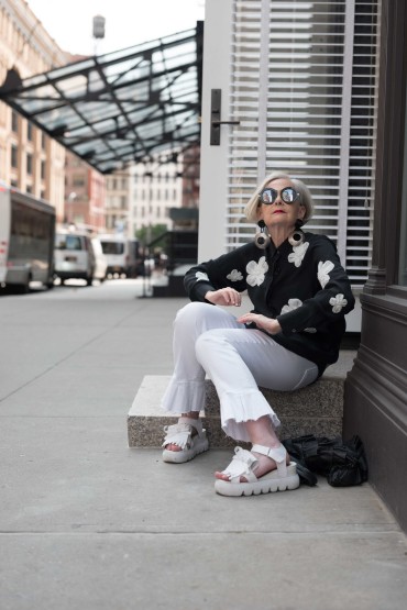 WOMEN TO KNOW LYN SLATER