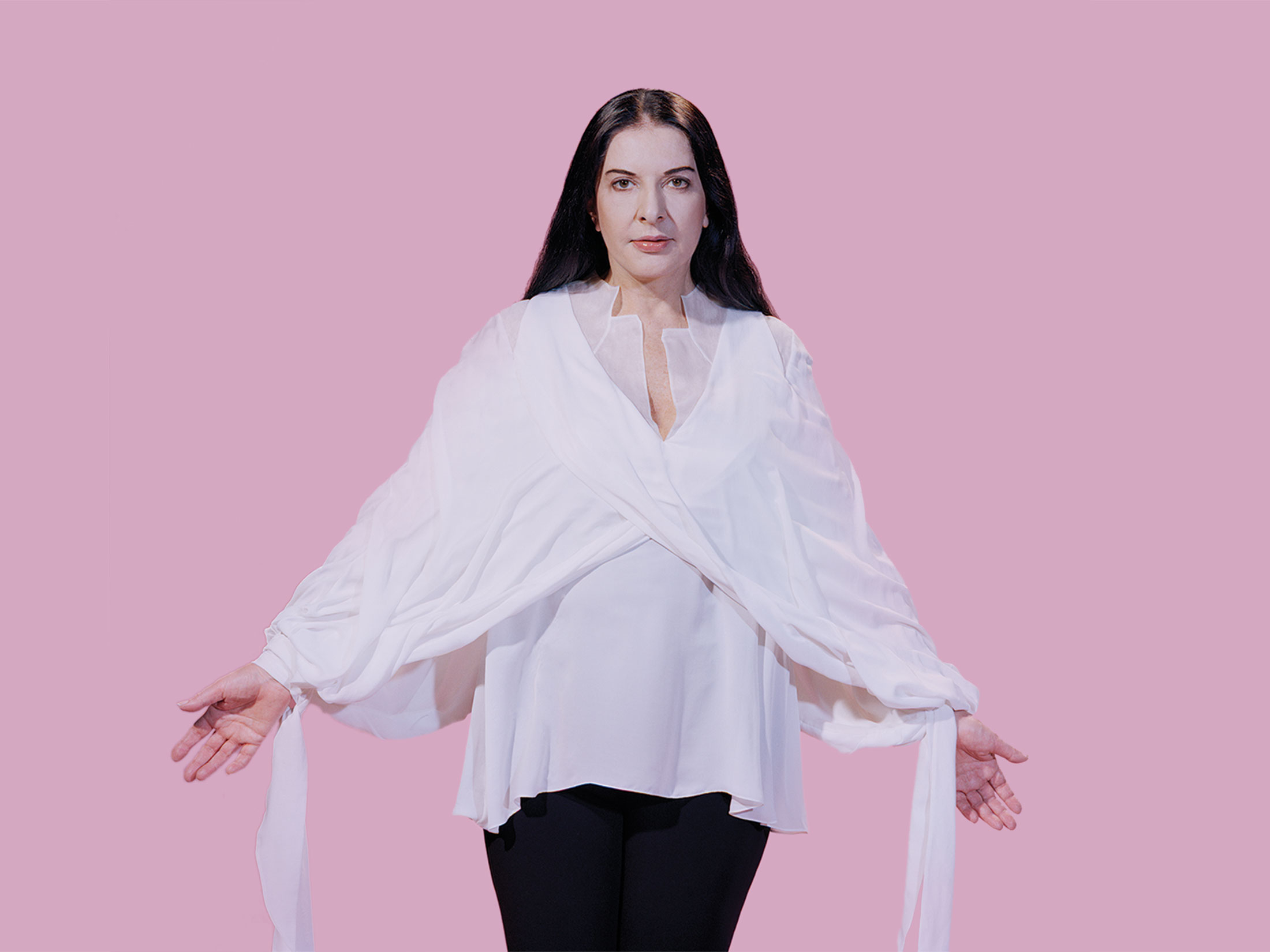 Marina Abramović l'opera esposta ad Alba