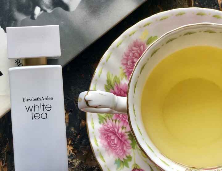 ELIZABETH ARDEN WHITE TEA FRA PROFUMI D'ESTATE E TEMPO PER SÉ